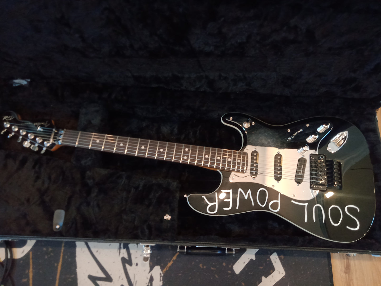 *SOLD* Fender Tom Morello Made in Mexico 'Soul Power' Strat FR Electric Guitar with Hard Case (FREE SHIPPING)