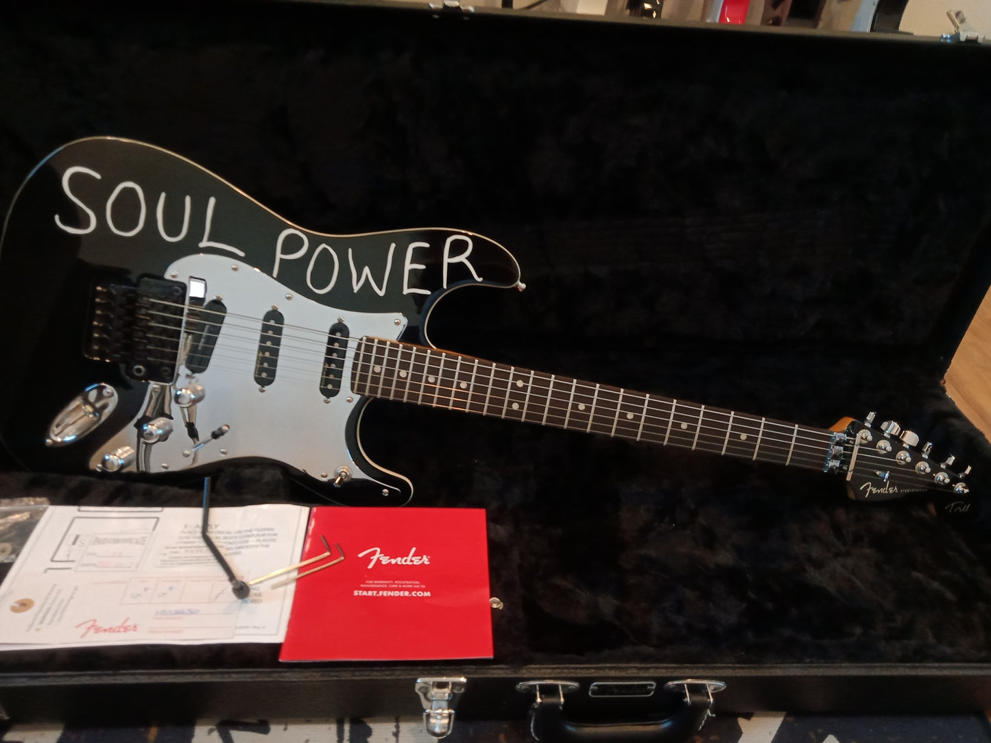 *SOLD* Fender Tom Morello Made in Mexico 'Soul Power' Strat FR Electric Guitar with Hard Case (FREE SHIPPING)