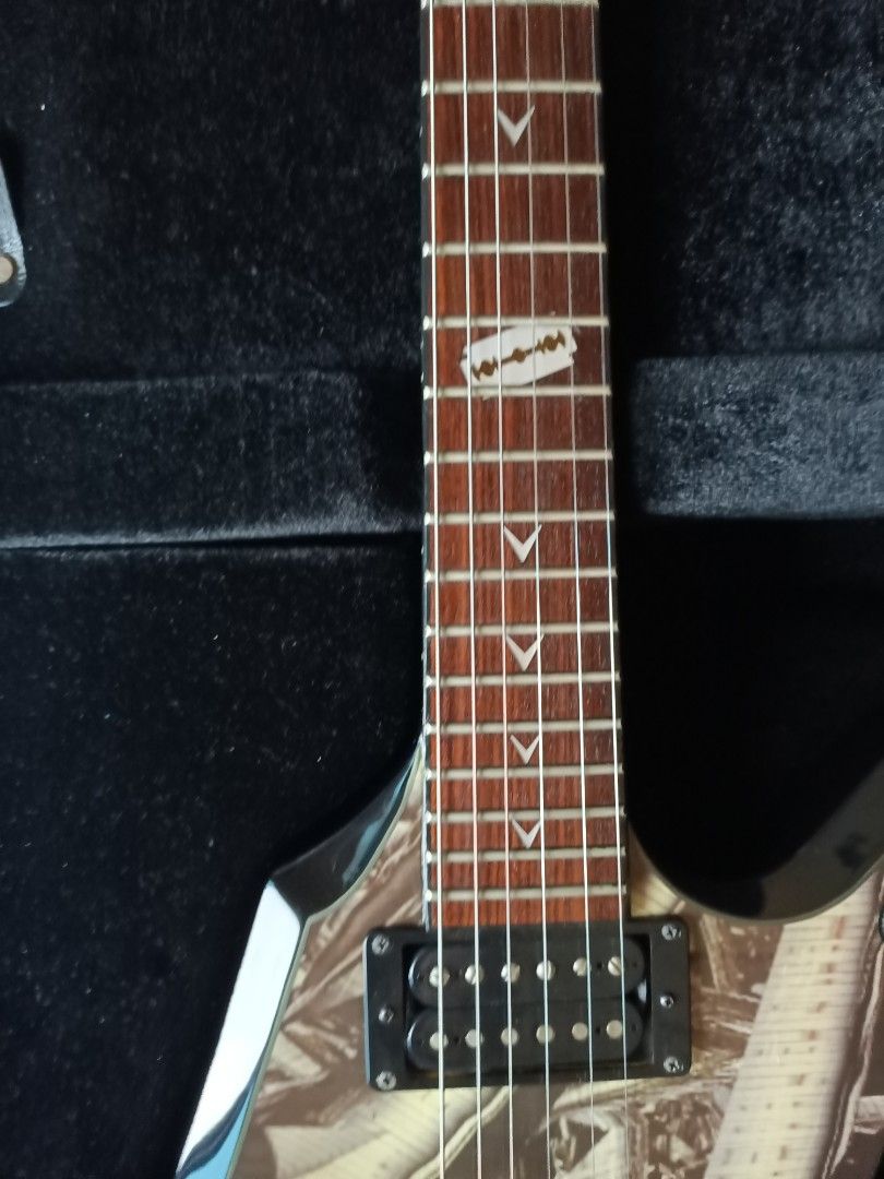 *SOLD* *Rare* Dean Signature Dimebag Darrell Razorback Bone Shards Floyd Rose Seymour Duncan Pickup Electric Guitar with Hard Case