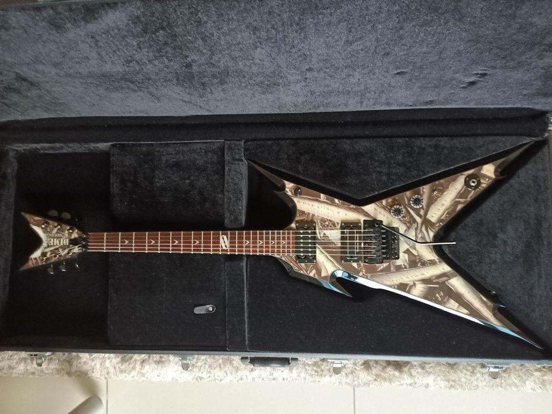 *SOLD* *Rare* Dean Signature Dimebag Darrell Razorback Bone Shards Floyd Rose Seymour Duncan Pickup Electric Guitar with Hard Case
