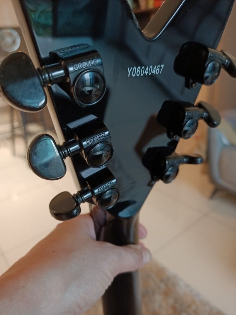 *SOLD* *Rare* Dean Signature Dimebag Darrell Razorback Bone Shards Floyd Rose Seymour Duncan Pickup Electric Guitar with Hard Case