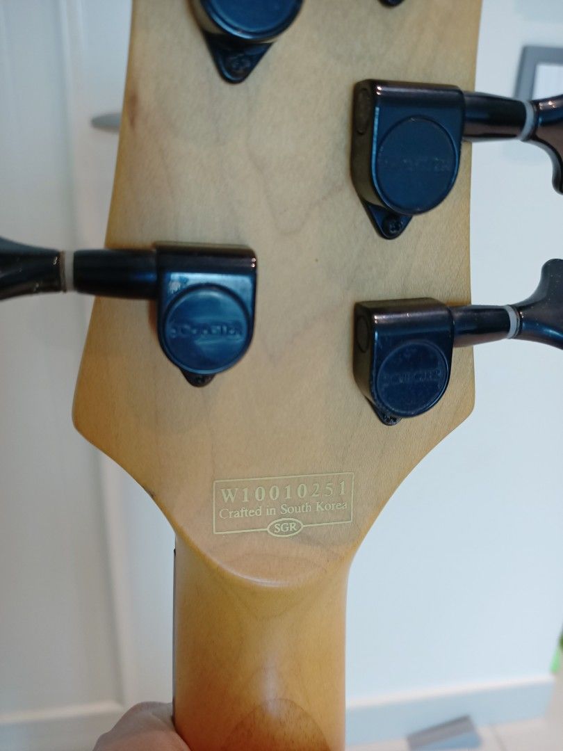 Schecter Diamond Series Damien-5 5String Active Bass EMG-HZ Pickup