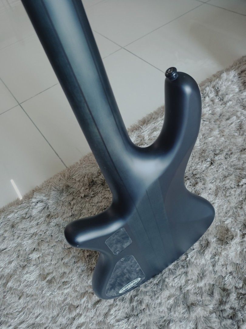 *SOLD* Schecter Stiletto Studio-4 Diamond Series 4-string Active Bass EMG-HZ Pickup