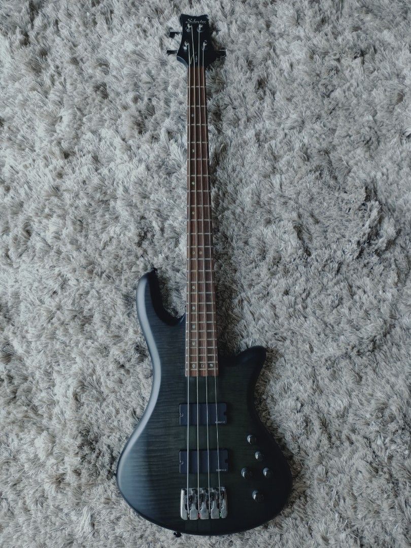 *SOLD* Schecter Stiletto Studio-4 Diamond Series 4-string Active Bass EMG-HZ Pickup