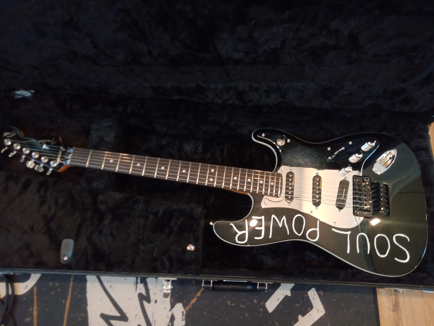 *SOLD* Fender Tom Morello Made in Mexico 'Soul Power' Strat  FR Electric Guitar with Hard Case (FREE SHIPPING)