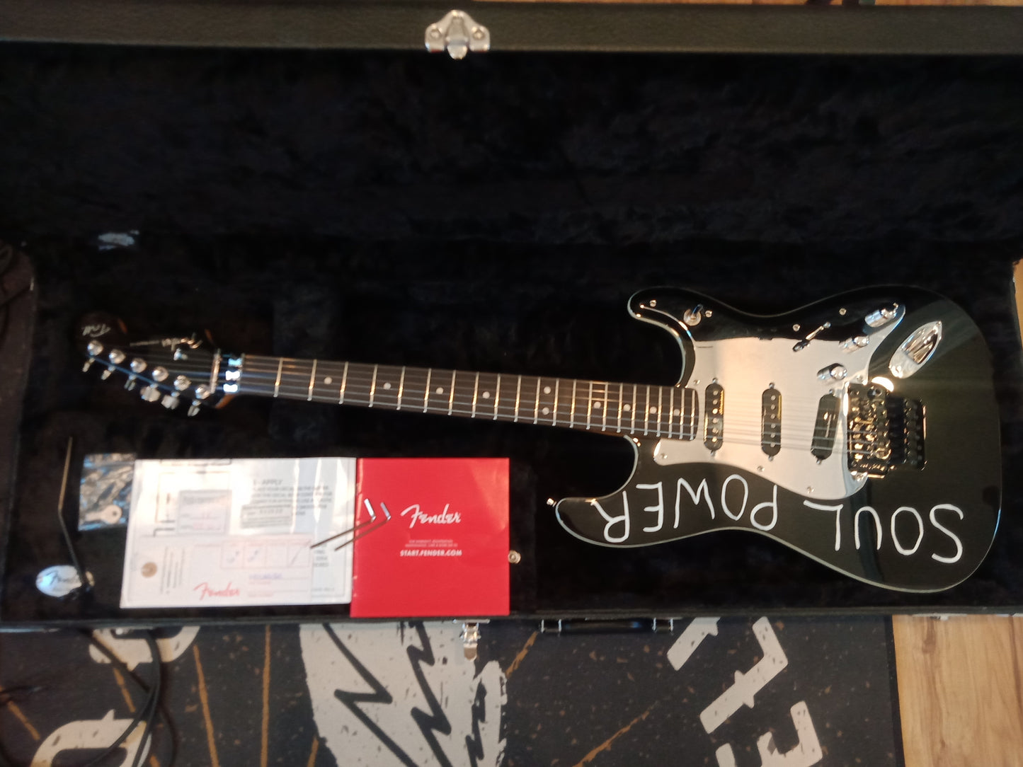 *SOLD* Fender Tom Morello Made in Mexico 'Soul Power' Strat  FR Electric Guitar with Hard Case (FREE SHIPPING)