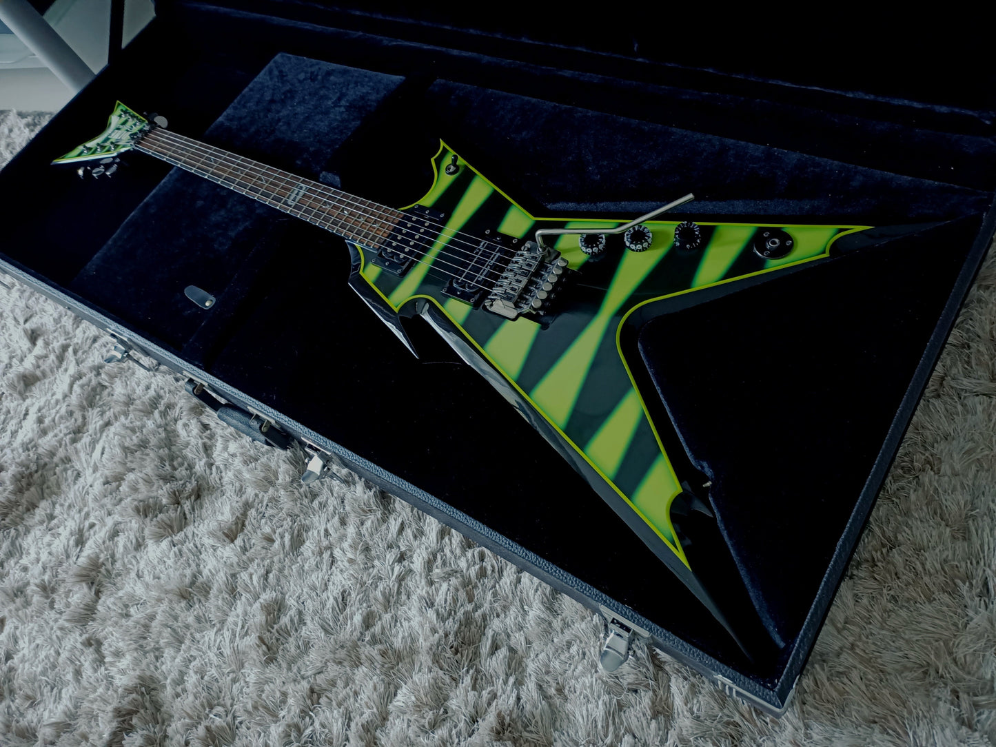 Dean Dime Razorback Bumblebee Slime Green Signature Guitar with Hard Case (FREE SHIPPING)