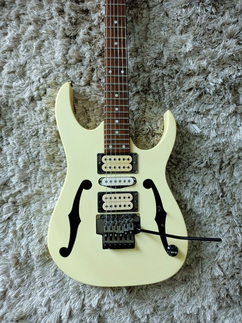 *SOLD* Ibanez Paul Gilbert Mr. Big PGM-30 Made in Japan Floyd Rose Electric Guitar with Hard Case (FREE SHIPPING)