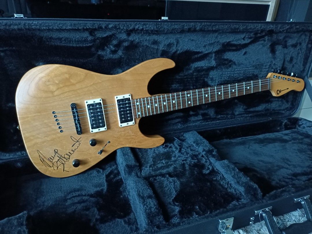 Autographed Signed by Nuno Bettencourt Charvel San Dimas SD-65 Ash Made in Japan with Hard Case (FREE SHIPPING)